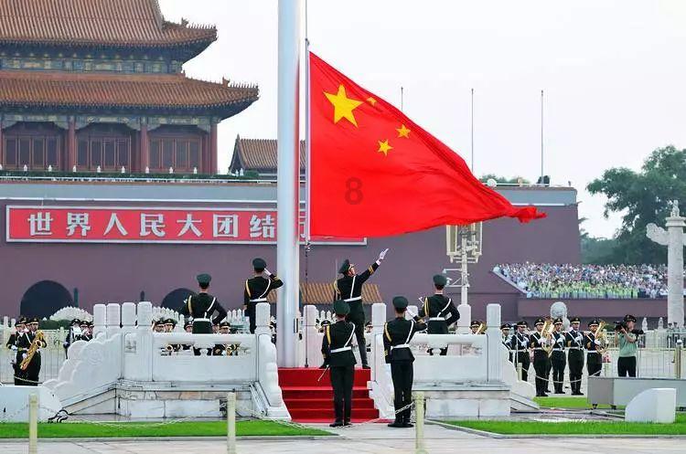 伊斯科评完美球员:梅西左脚、C罗右脚、齐祖技术、小熊速度